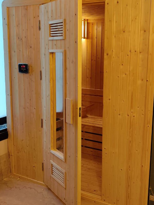 sauna_room_0000_WhatsApp Image 2022-10-12 at 15.30.41